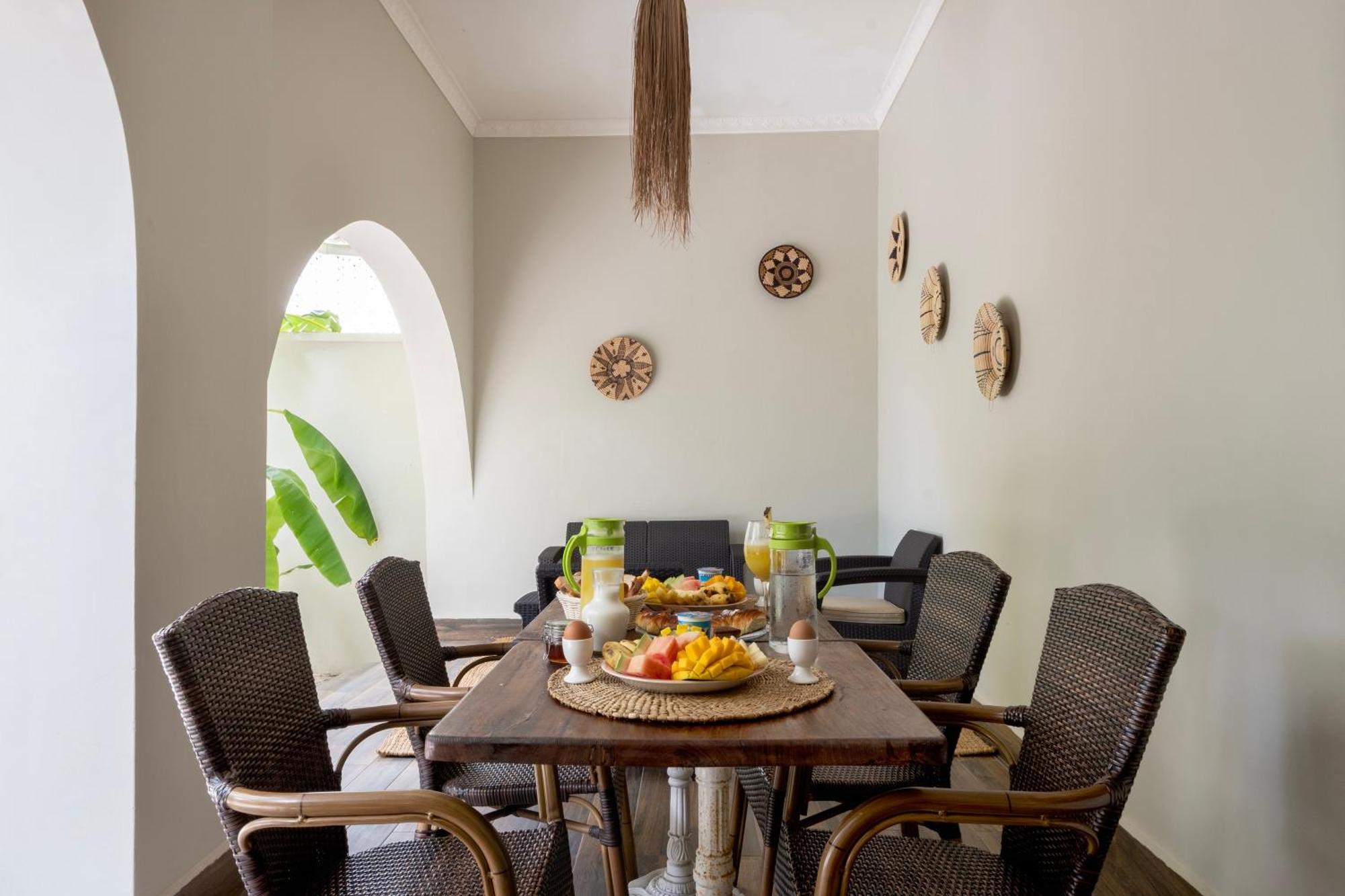בווג'ו Rori Private Luxury Villas מראה חיצוני תמונה